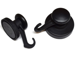 Rubber hook cruise magnets