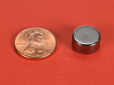 1-2-x-1-4-inch-black-nickel-plated-neodymium-rare-earth-disc-magnet-n52-pn-d84b-n52