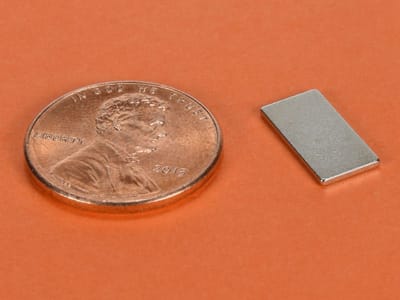 1-2-x-1-4-x-1-32-inch-neodymium-rare-earth-bar-magnet-n42-pn-b8401