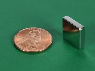 1-2-x-1-8-x-1-2-inch-neodymium-rare-earth-block-magnet-n42-pn-b828