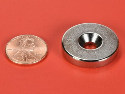 1-x-0-221-x-3-16-inch-neodymium-rare-earth-countersunk-ring-magnet-n42-no-10-screw-pn-rx033cs-n