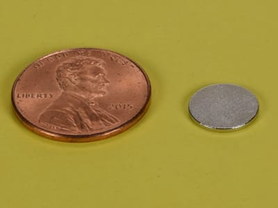 3-8-x-1-32-inch-neodymium-rare-earth-disc-magnet-n42-pn-d601