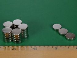 d82dia - 1/2 x 1/8 Inch Neodymium Rare Earth Diametric Disc Magnet N42 -2